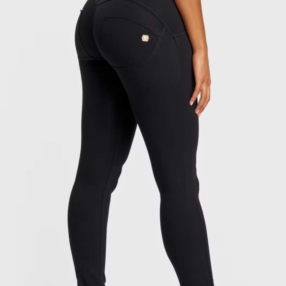 Freddy's butt lifting pants